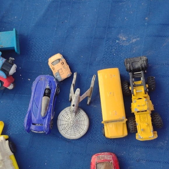 Assorted Colorful Toy Cars Set - Picture 2 of 4